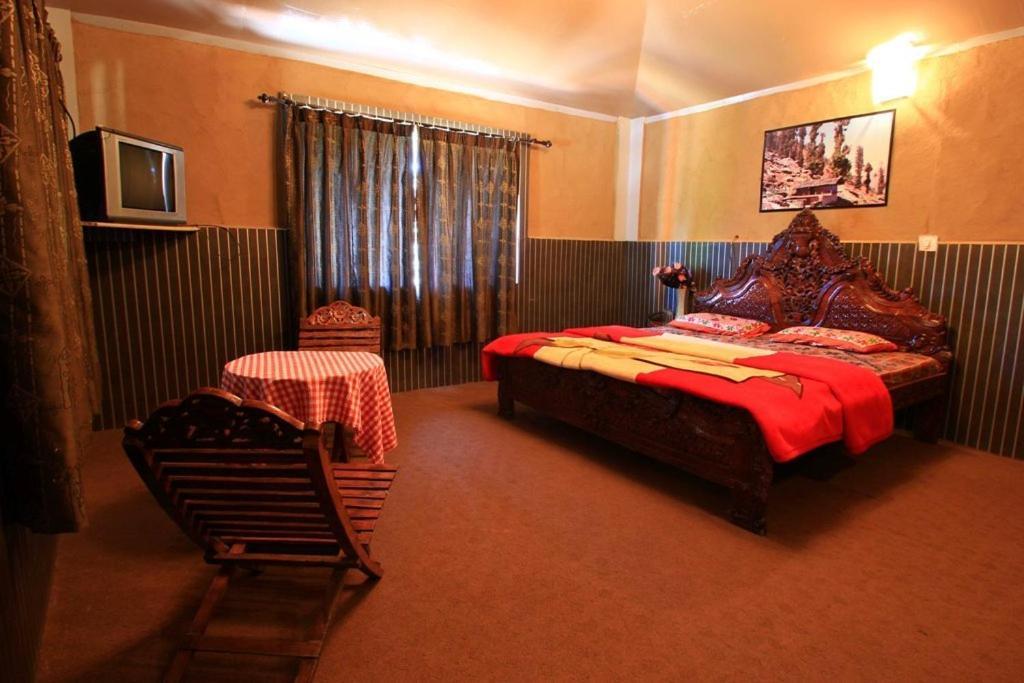 Oyo 43476 Vatika Resort Σίμλα Εξωτερικό φωτογραφία